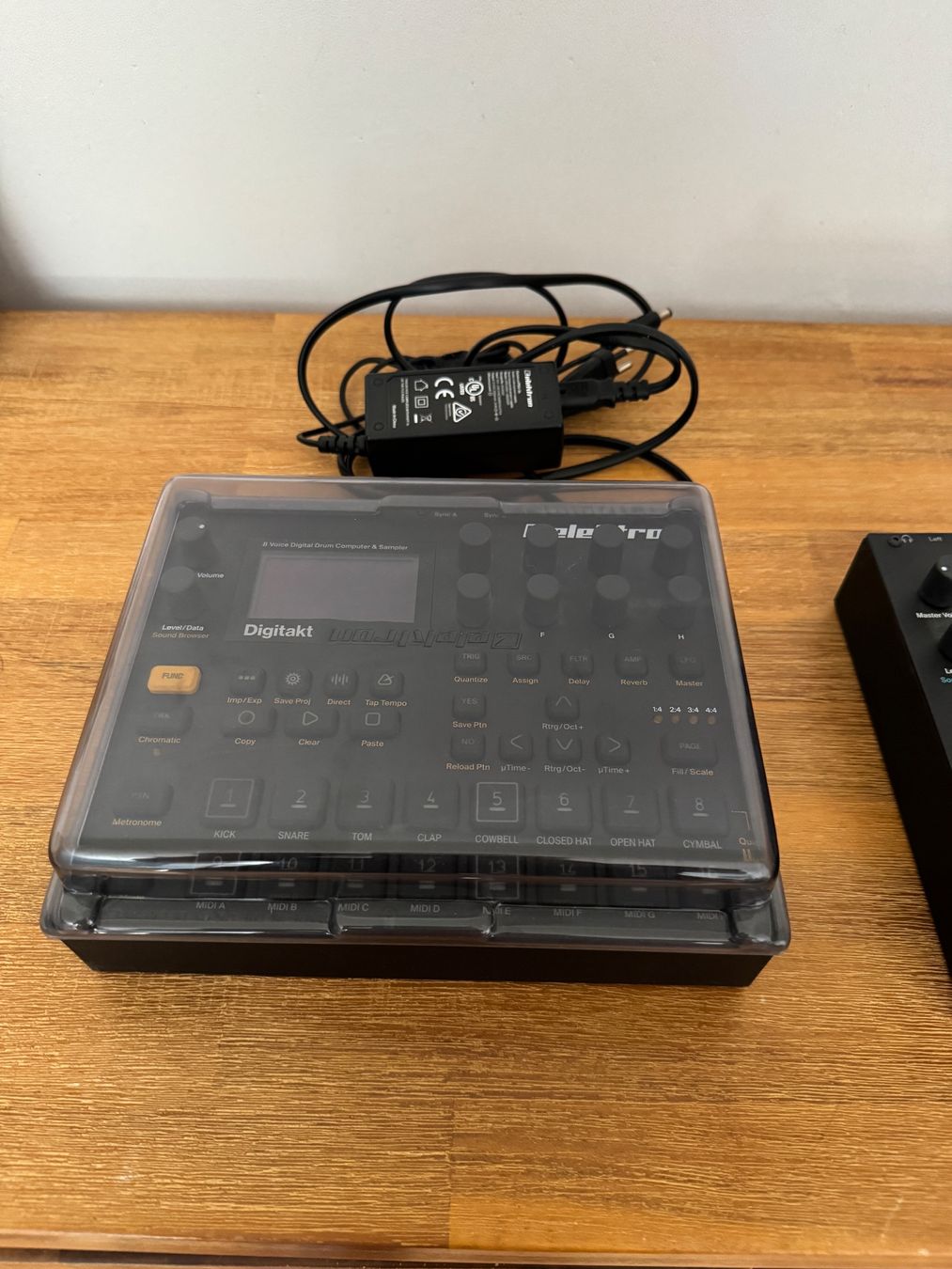 Strumenti musicali: Elektron Digitakt –  + Netzteil + Schutzabdeckung – Usato da Auenstein venduto da Adrianwisard71 1