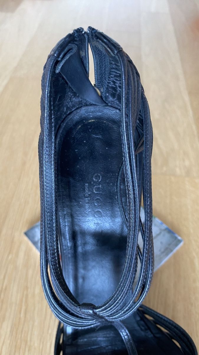 Gucci Scarpe da donna: GUCCI HIGH HEELS BLACK LEATHER STRAPS – Nuovo (secondo la descrizione) da Walchwil venduto da Finibaci 6