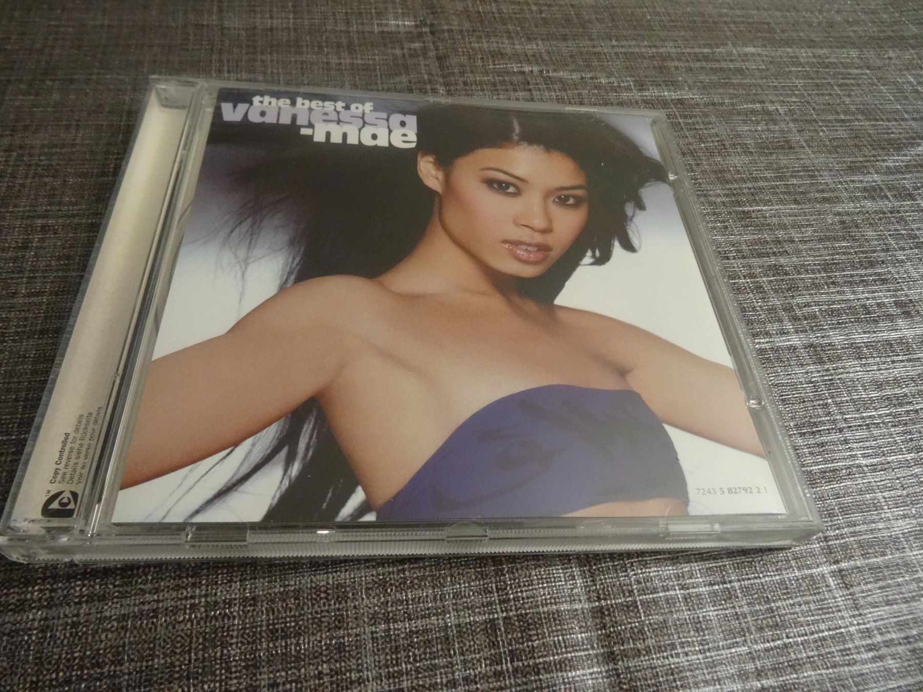 CD: Vanessa Mae - The Best Of - CD – Usato da Olten venduto da Disc-Ausverkauf