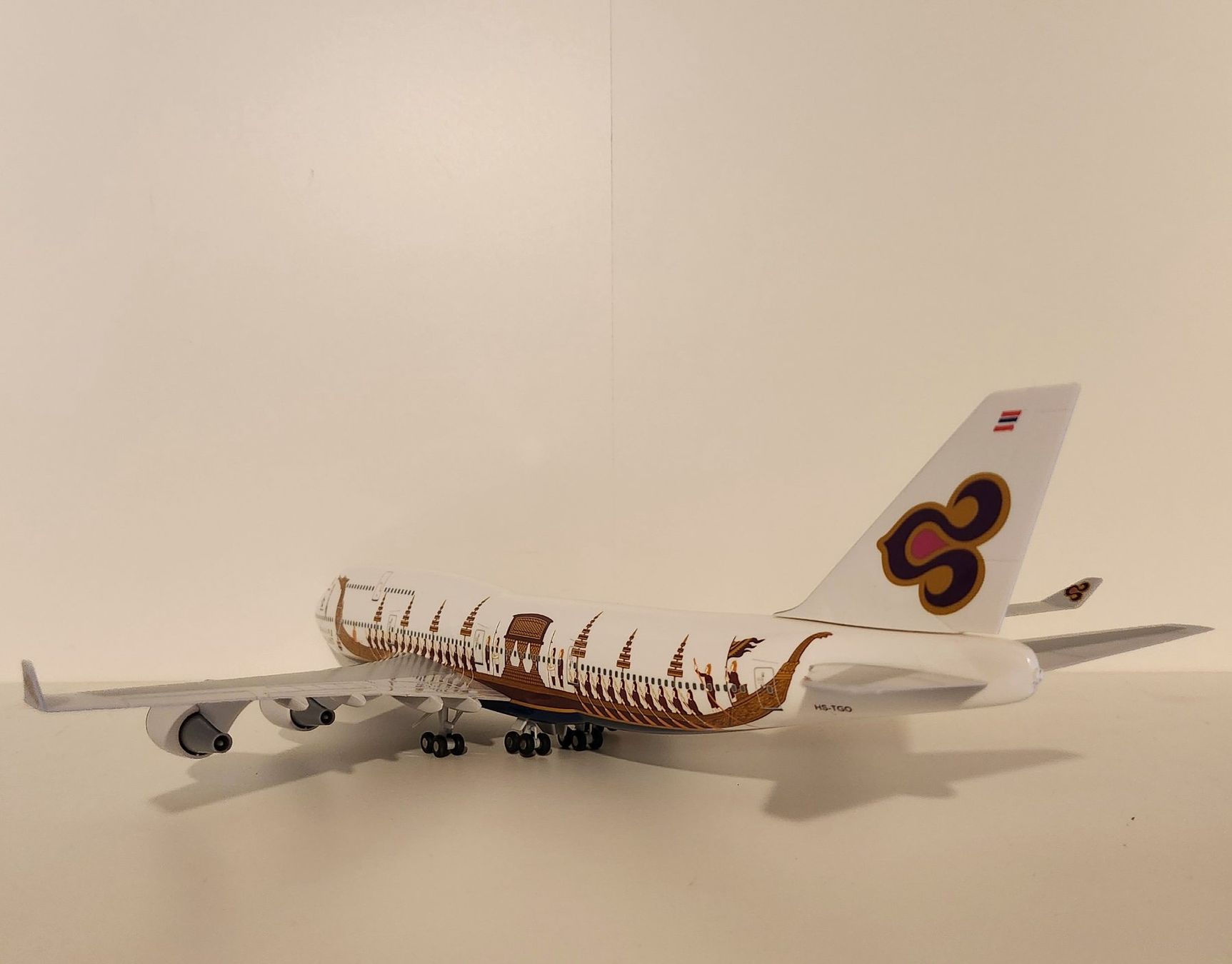 Kit di modellismo & Modellini statici: Skymarks 1/200 Thai Airways Boeing 747-400 – Nuovo (secondo la descrizione) da Wittenwil venduto da ced_q8j7 5