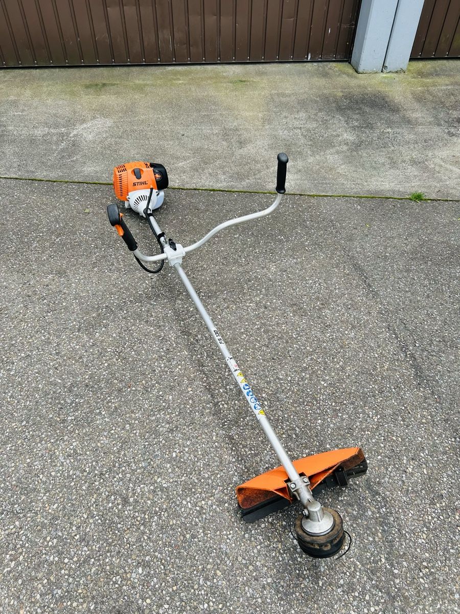 Stihl Tutti gli attrezzi: Rasentrimmer Stihl FS 130 R – Usato da Würenlos venduto da Shop_Shop