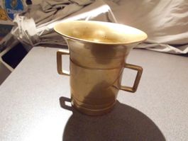 Mörser, älter, goldfarbig, sehr schwer