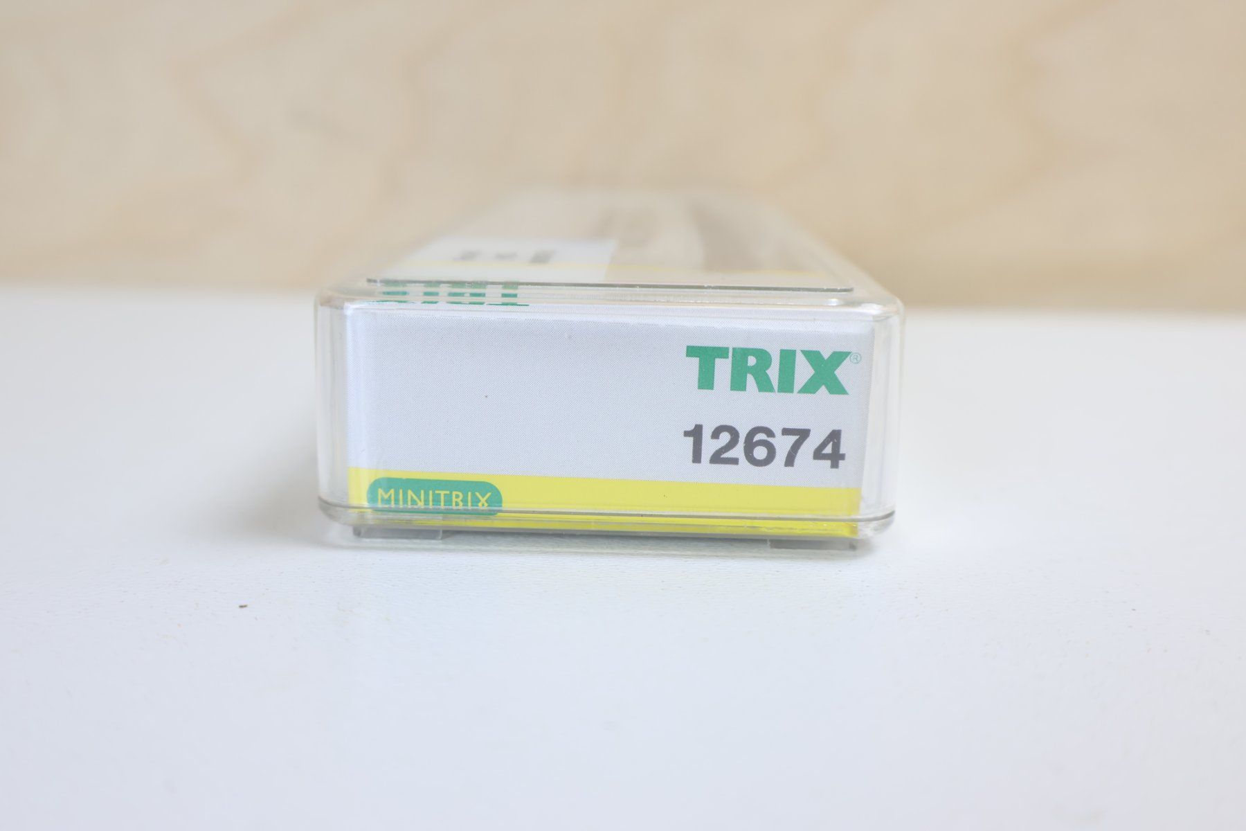 Trix Modelleisenbahnen: Minitrix SBB HCB Re 460 E-Lok Digital 12674 – Gebraucht aus Winterthur von Monstera 7
