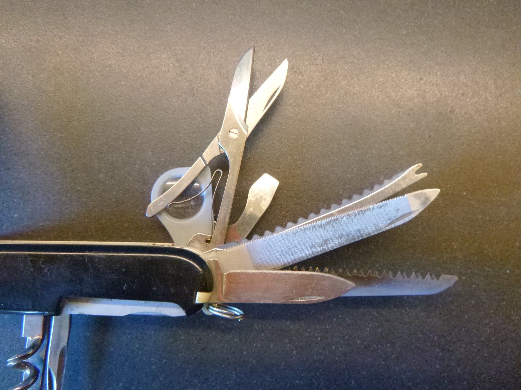 Victorinox Coltelli tascabile: Grosses Victorinox-Taschenmesser – Usato da Freudwil venduto da Traktor57 4