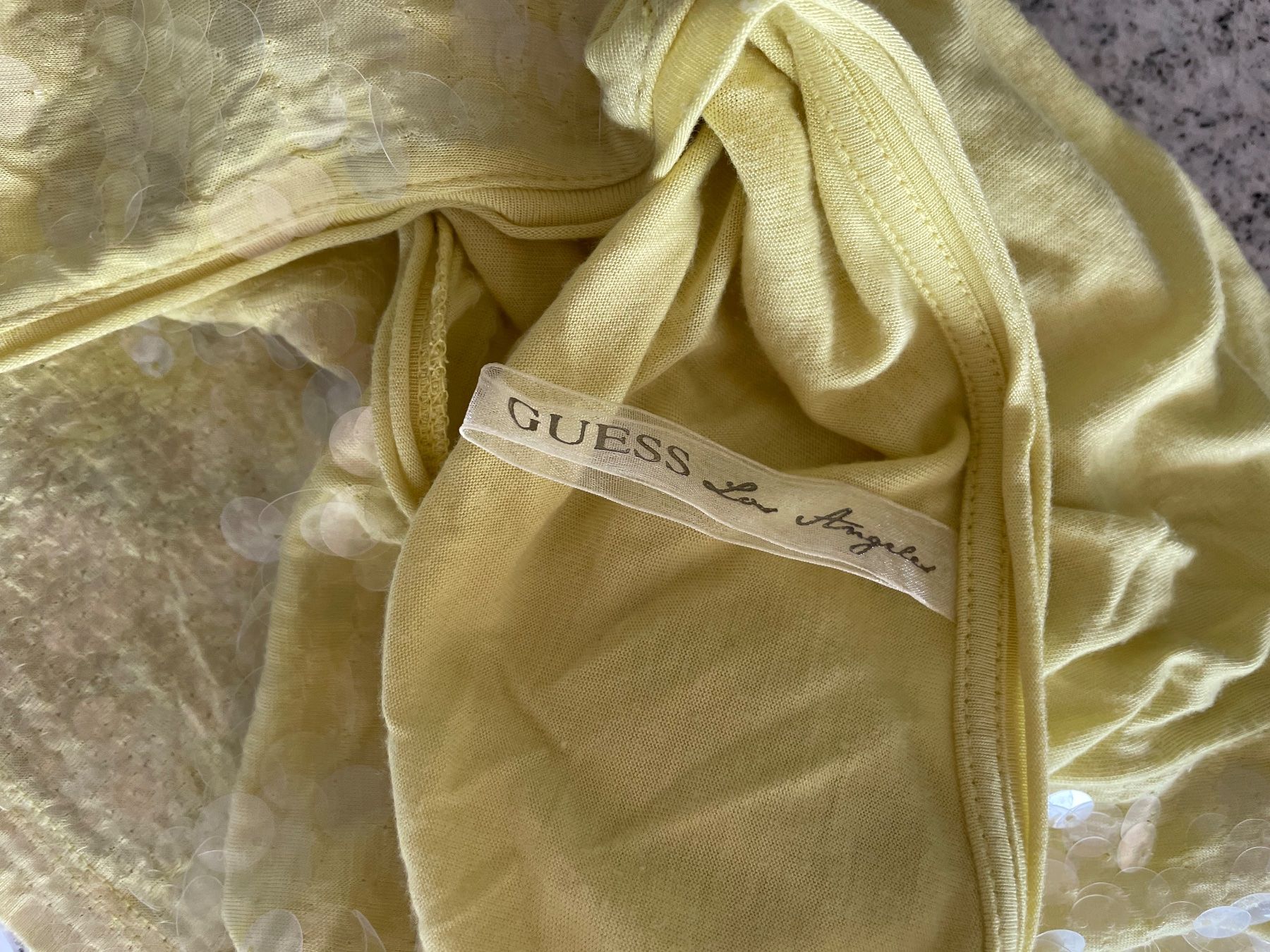 Guess T-shirt: Oberteil von GUESS Los Angeles – Usato da Neuwilen venduto da bobbel01 1