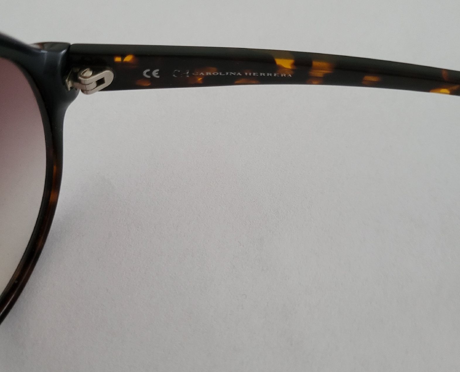 Carolina Herrera Occhiali & Lenti: Carolina Herrera Sonnenbrille – Usato da Zürich venduto da and_fpn2 2