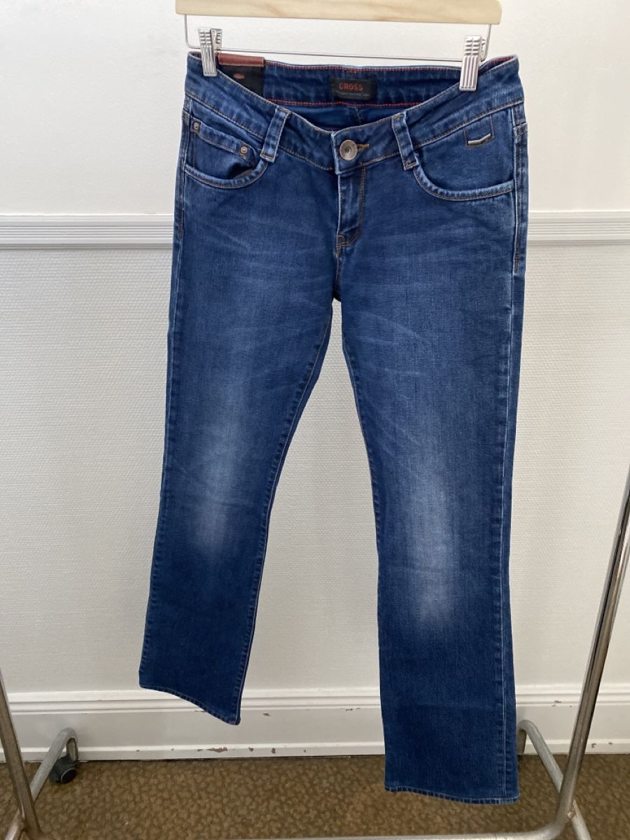 Jeans: Jeans von Cross – Usato da Luzern venduto da Willimaus