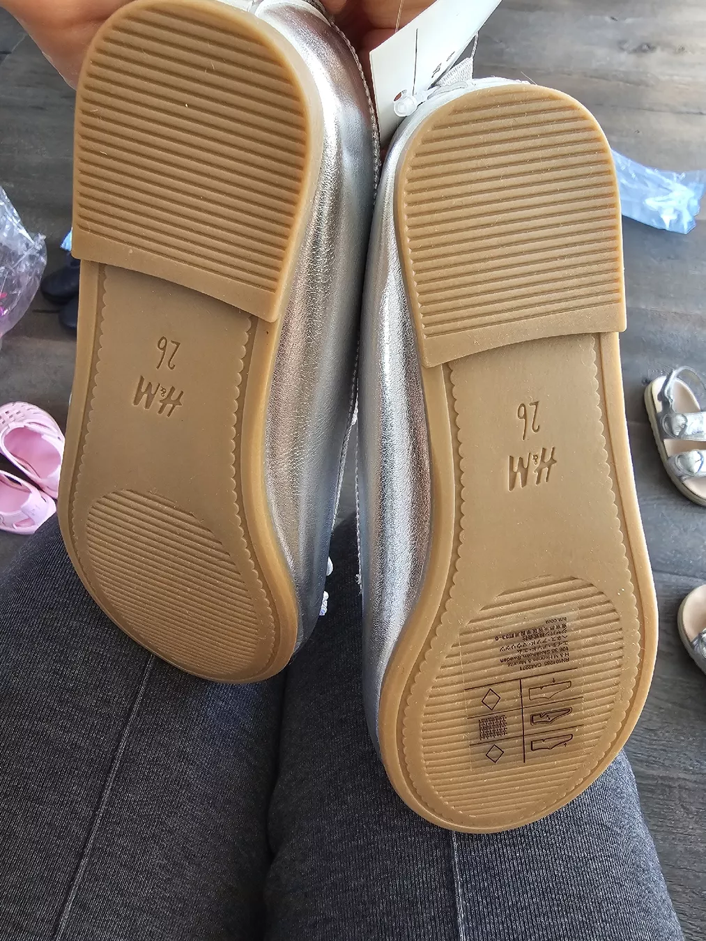 H&M Scarpe per ragazze: Never worn – Nuovo e nell'imballaggio originale da Cologny venduto da Selin34 1