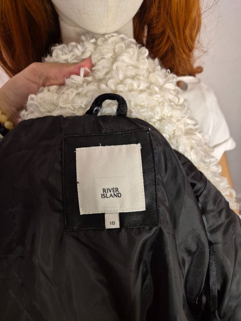 Giacche: Jacke mit Pelz – Usato da Leissigen venduto da ali_k9v8 6
