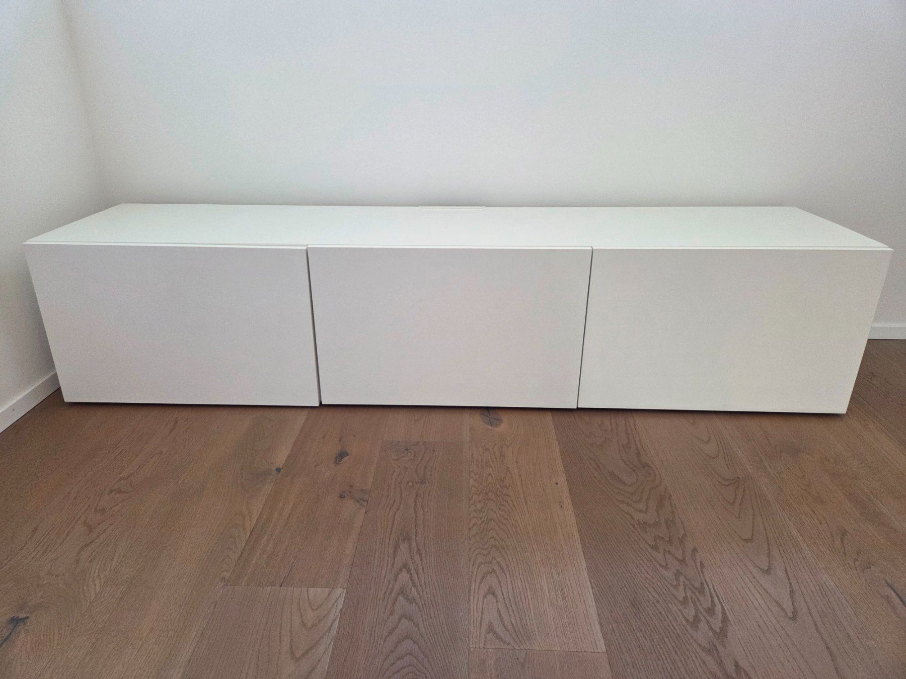 Meubles TV: Weisses Sideboard für TV oder sonstiges – D'occasion à Stetten SH par ExtremMIB