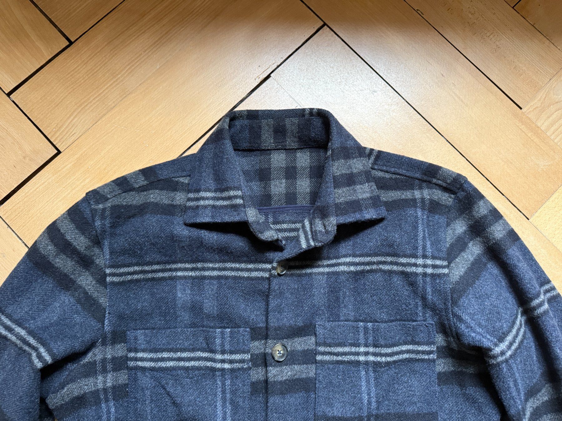Zara Giacche: ZARA - Jacke dunkelblau-grau kariert L – Usato da Zürich venduto da Diazaio 1