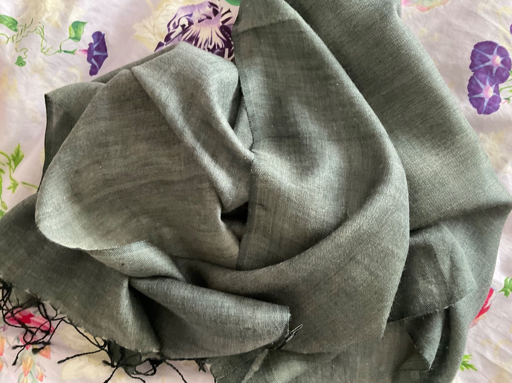 Foulard & Sciarpe: Fata Morgana 100% Seiden Schal – Nuovo (secondo la descrizione) da Urdorf venduto da alda02