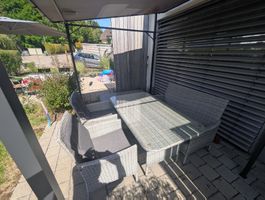 Gartenlounge Rattanset Tisch und Stühle guter Zustand