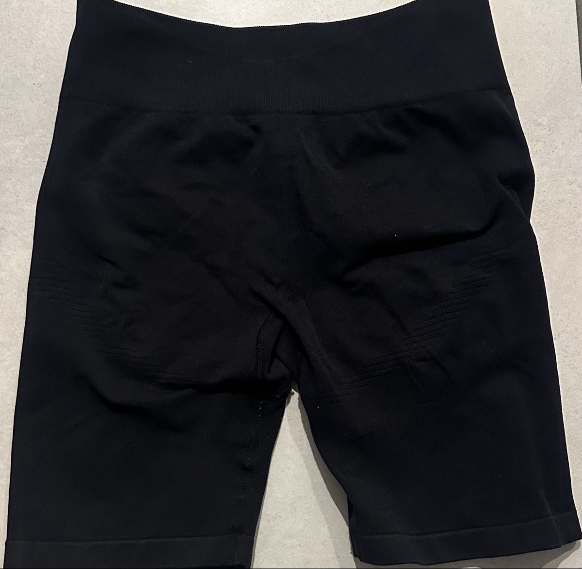 Smilodox Leggings: SMILODOX SPORT SHORTS – Usato da Dornach venduto da aze_h6rq 1