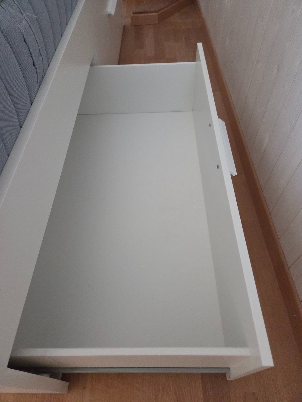 Ikea Letti: IKEA Brimnes bed 160 x 200 mit Latten – Usato da Zürich venduto da aur_gh6n 1