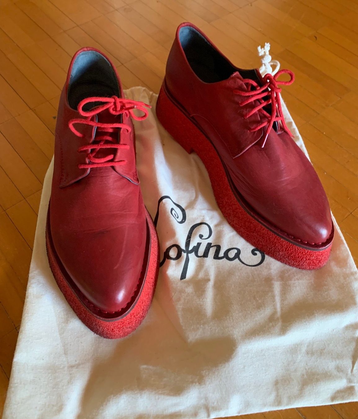 Lofina Scarpe da donna: LOFINA Leder Schnürschuhe, rot, 37 – Nuovo (secondo la descrizione) da Pfäffikon ZH venduto da fingerprints