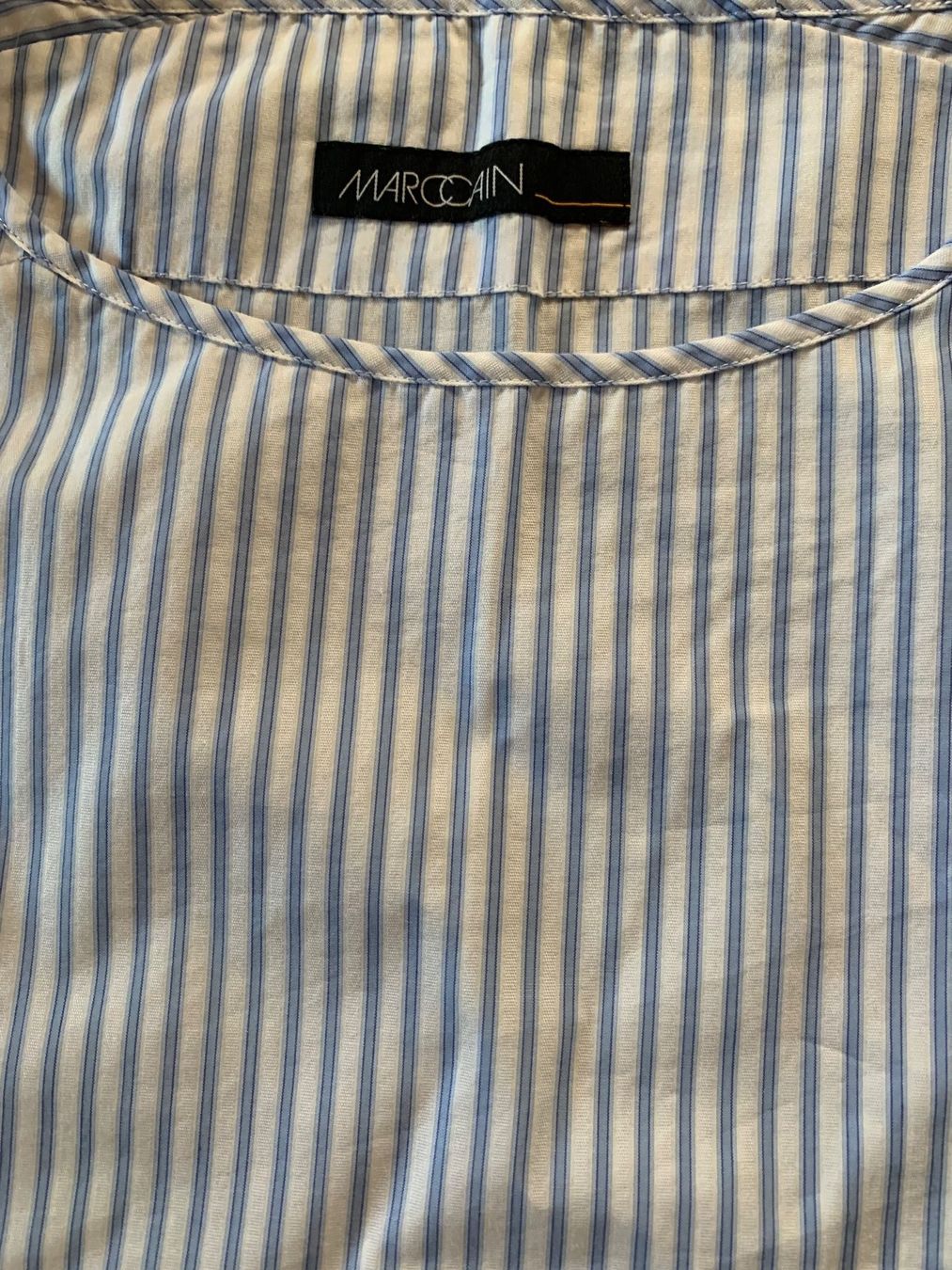 Marc Cain Camicette: Marc Cain Bluse, weiss/blau gestreift, XS/S – Usato da Wiesendangen venduto da Babalegi 1