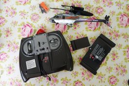 Silverlit Helikopter mit Fernbedienung und Akku - defekt