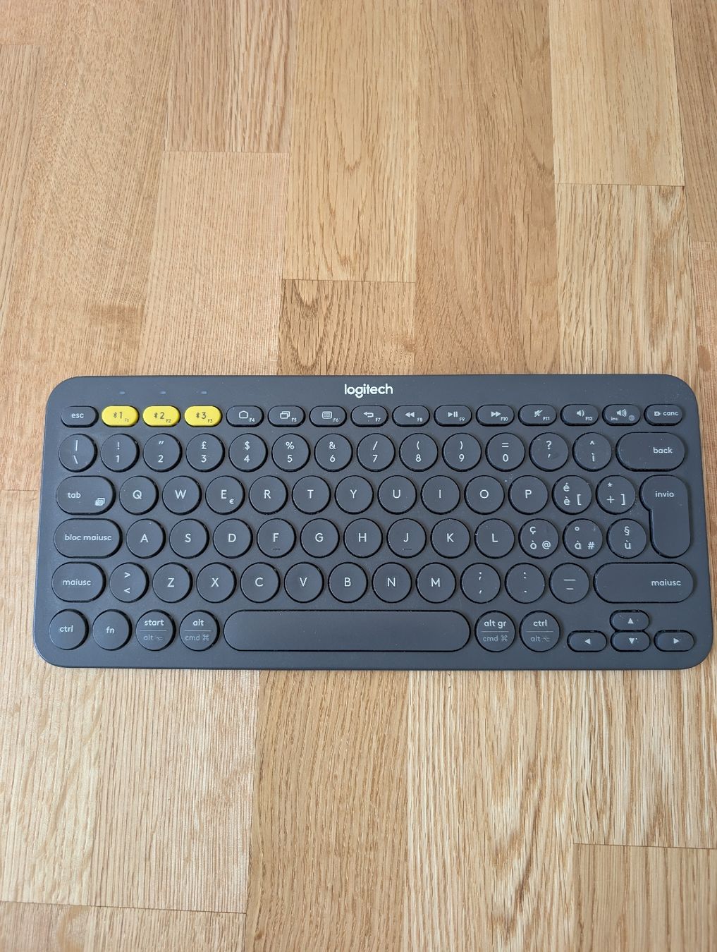 Logitech Tastiere: Logitech K380 Bluetooth Tastatur – Usato da St. Moritz venduto da kos_97nf