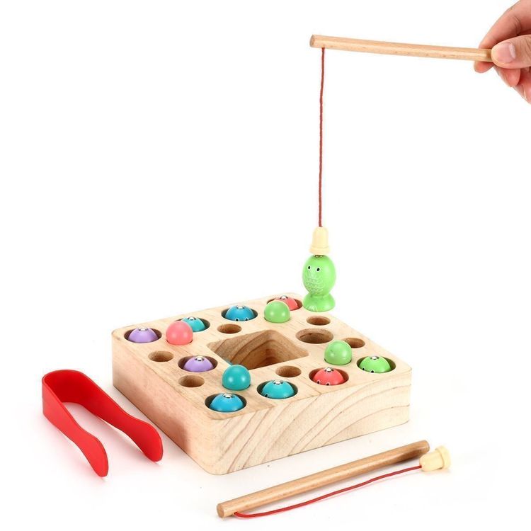 B&Julian Angelspiel Aus Holz – Mit 12 Magnetischen Tieren, 2 Angelruten, Für Kinder Ab 1,5 Jahre