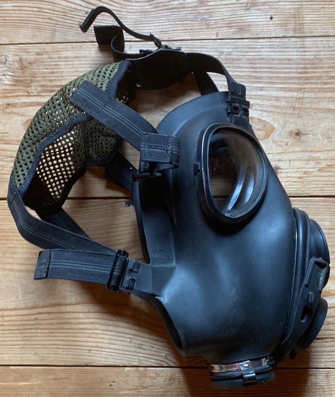 Visage & Oreilles: Schutzmaske 90 der CH Armee – D'occasion à Goldingen par Bergler012 2