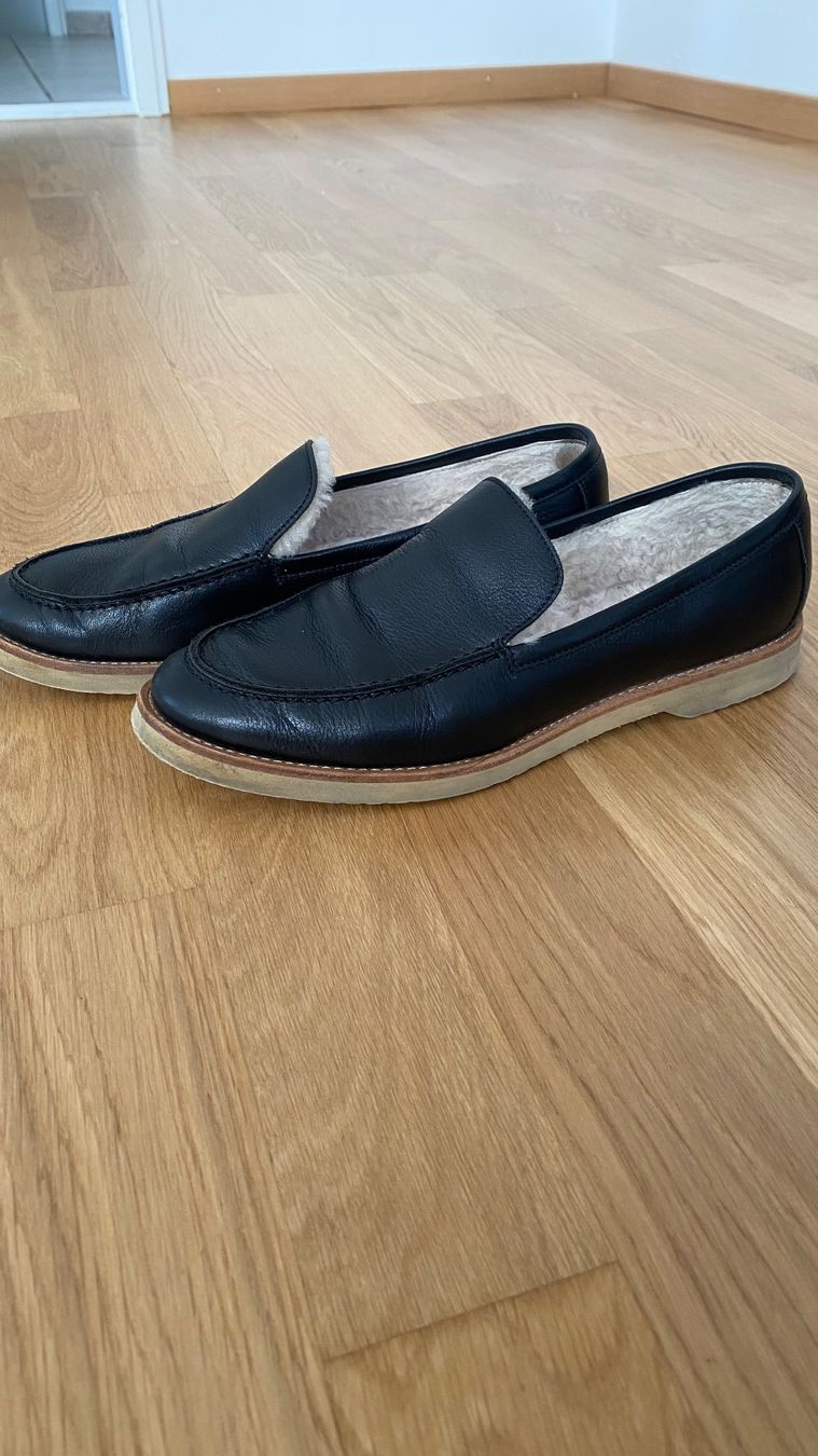 Scarpe da donna: Loafers mit Kunstfell Gr. 39 – Usato da Thalwil venduto da olh_7cpg