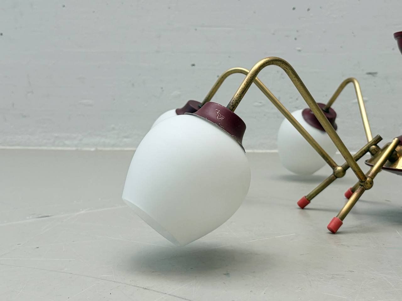Lampadari & plafoniere: Sputnik Deckenleuchte mit Messinggestell und Opalglas, 50er – Usato da Zürich venduto da LeMoege 4