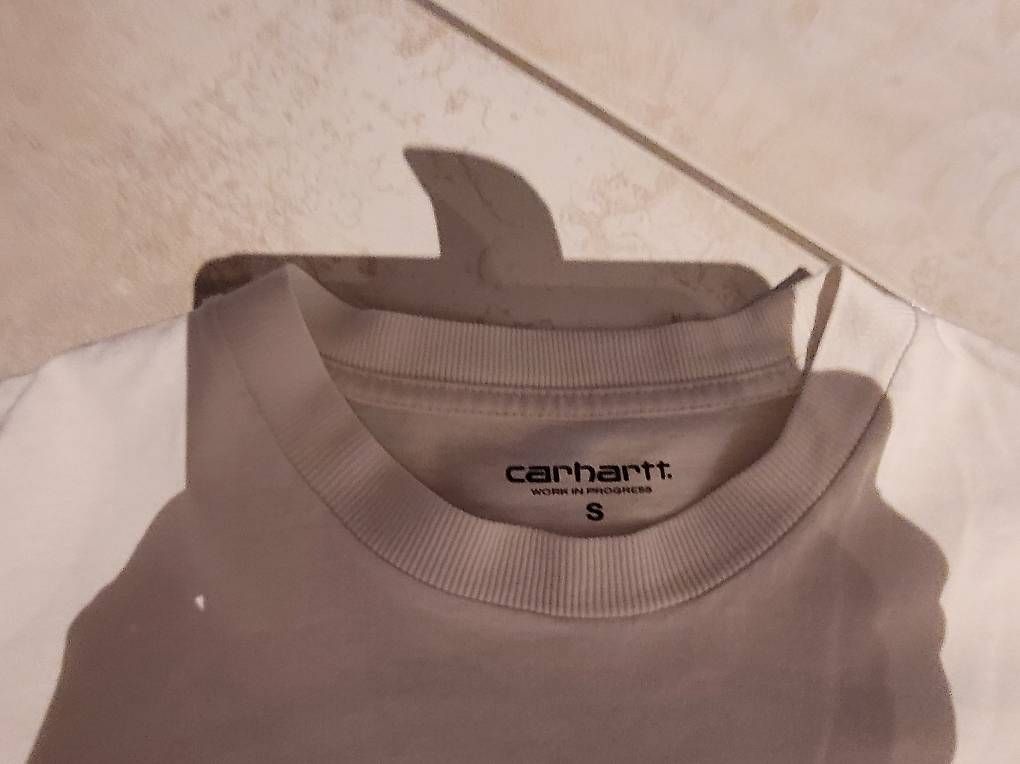Carhartt Hemden, T-Shirts & Polos: Carhartt  langarm Shirt  - Grösse S eher M – Gebraucht aus Muttenz von Chipsy2009 1