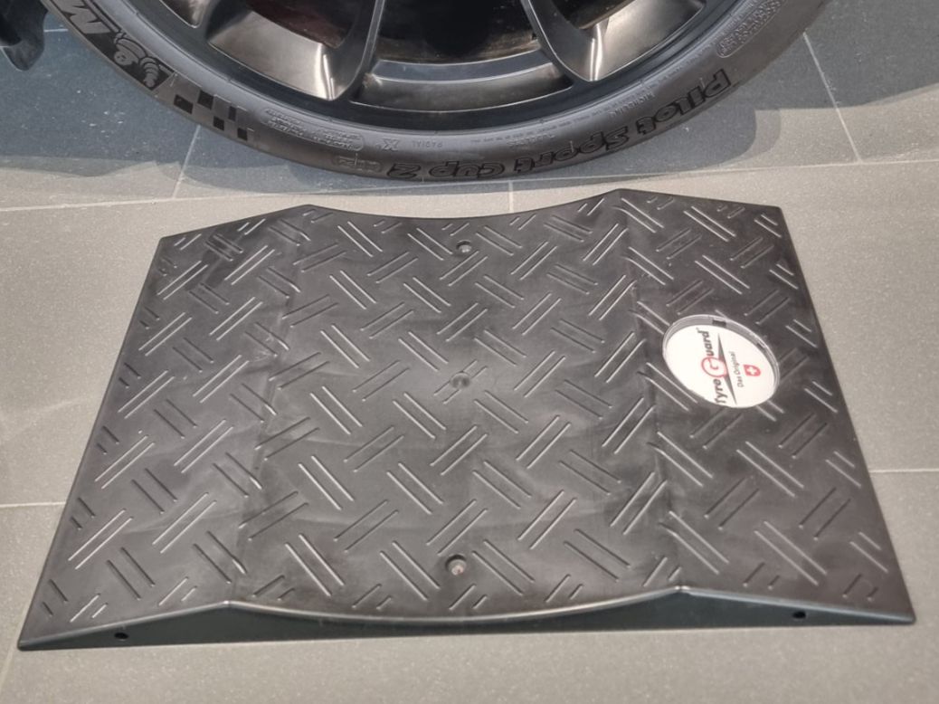 Autos: Reifenschoner Tyre Guard NEU – Neu und originalverpackt aus Glarus von adler112