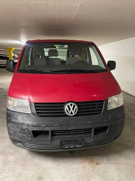 VW Veicoli commerciali: VW T5.1 Transporter 2.5 TDI – Usato da Oberkirch LU venduto da Manuel_Haefliger