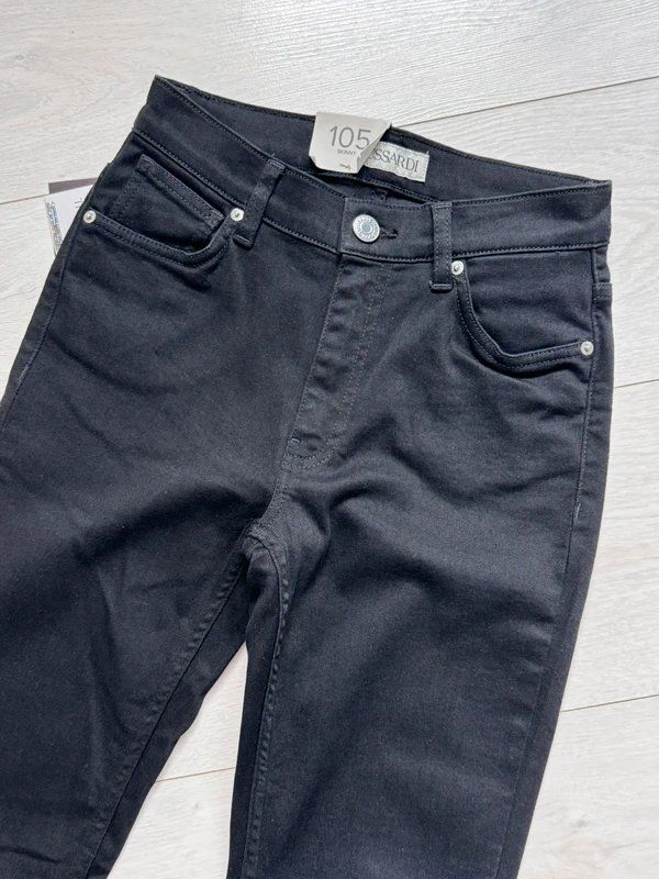 Trussardi Jeans: Trussardi Damen jeans – Nuovo e nell'imballaggio originale da Auw venduto da Neo_z2rq 9