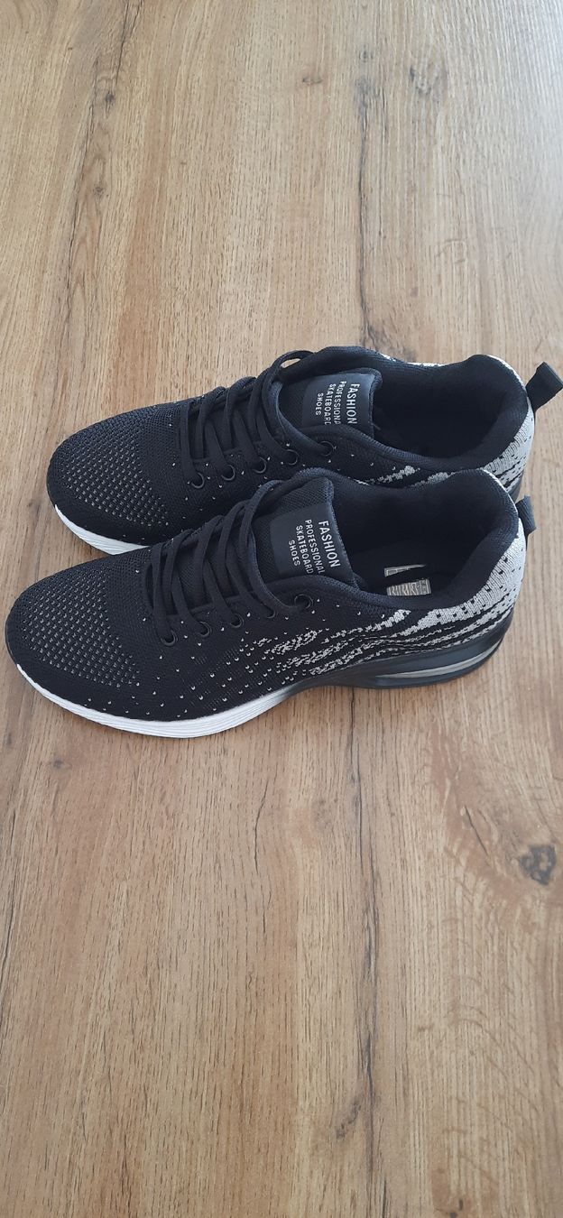 Chaussures hommes: schnickers Schuhe 40 – Neuf (Voir description) à Gossau SG par Uemmet 2