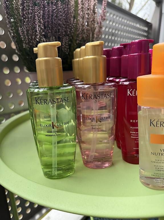 Lettini & sedie per cosmetici: Kerastase Elixir Oel – Usato da Zürich venduto da pinish 2