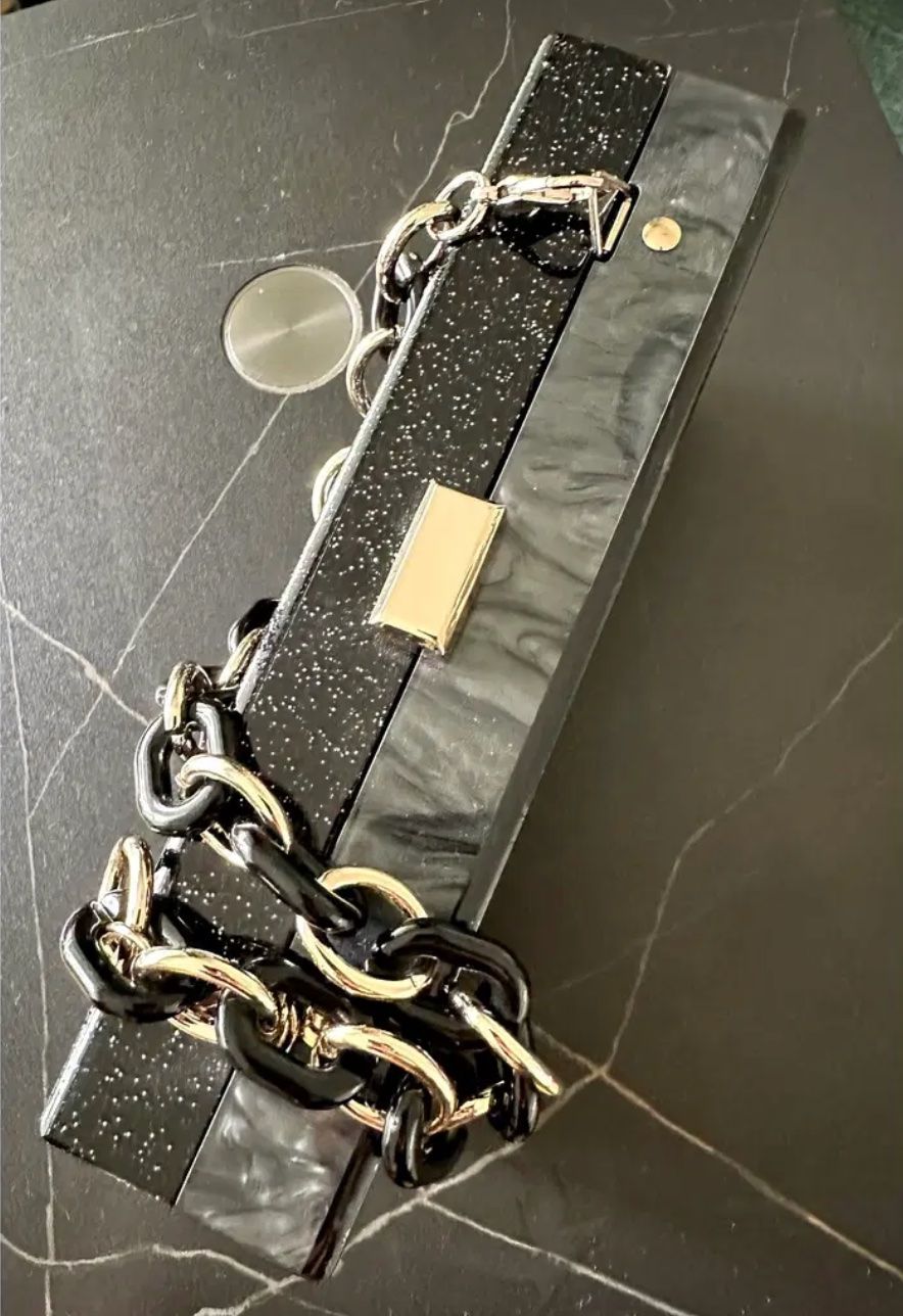 Sacs: BCBGMAXAZRIA Hardcase Clutch – D'occasion à Zug par ale_8khf 2