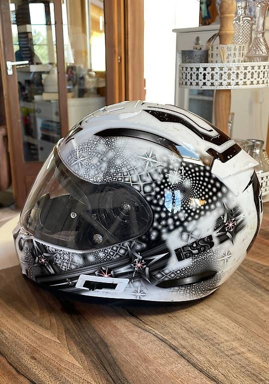 Helme & Visiere: gebrauchter Motorradhelm – Gebraucht aus Aeschiried von misch_011