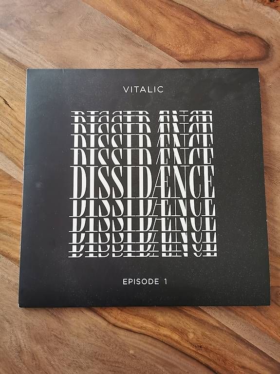 CD: Vitalic Dissidaence LP – Usato da Fribourg venduto da fao_rjw5