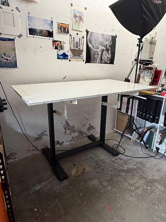 Scrivanie: TABLE À DESSIN NEOLT TECHNODUE – Usato da Perroy venduto da amr_m5zm