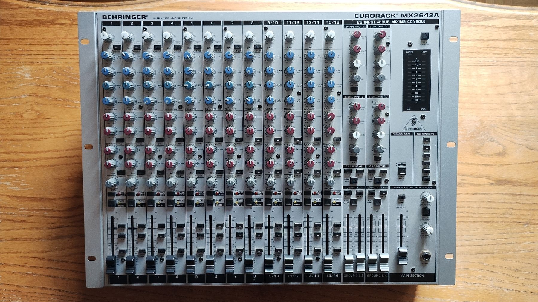 Behringer Mischpulte: BEHRINGER Mischpult Eurorack MX2642A – Gebraucht aus Nussbaumen AG von off_6rdl