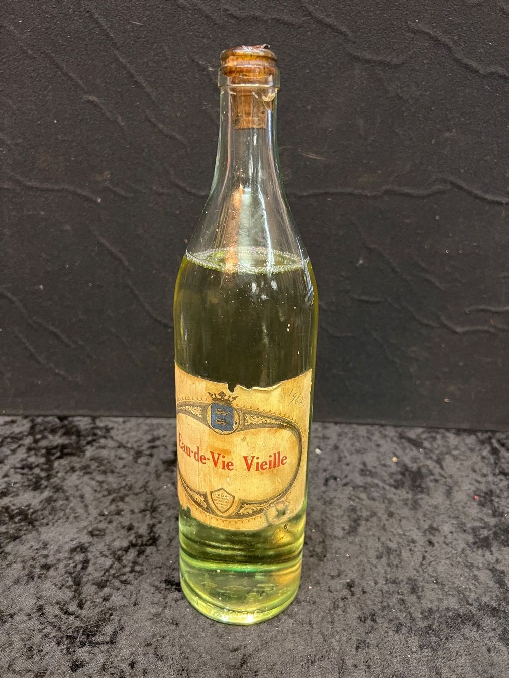 Bevande alcoliche: EAU-DE-VIE VIEILLE 1967 – Usato da Genève venduto da Leboucheoreilles
