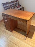 Retro Holzschreibtisch