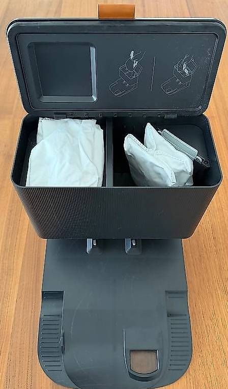 Irobot Aspirapolveri & Accessori: iRobot Romba J7+ – Usato da Bercher venduto da Mickyfuncky 1