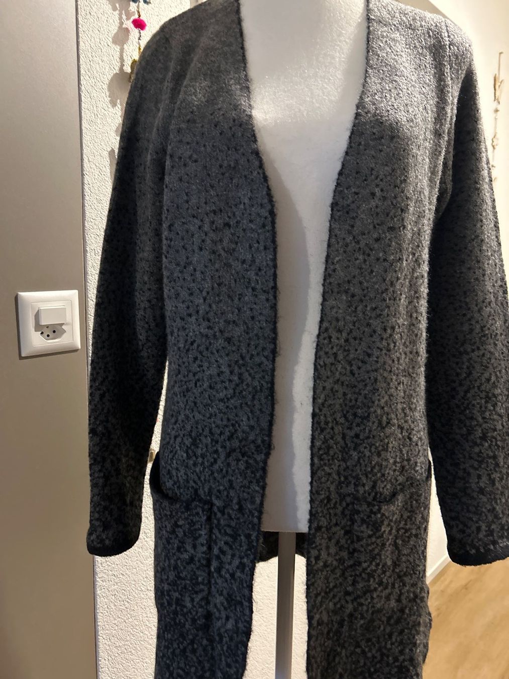 Giacche: Lange Strickjacke grau meliert von Multiblu Gr. L – Nuovo (secondo la descrizione) da Brunnen venduto da Nala2929 3
