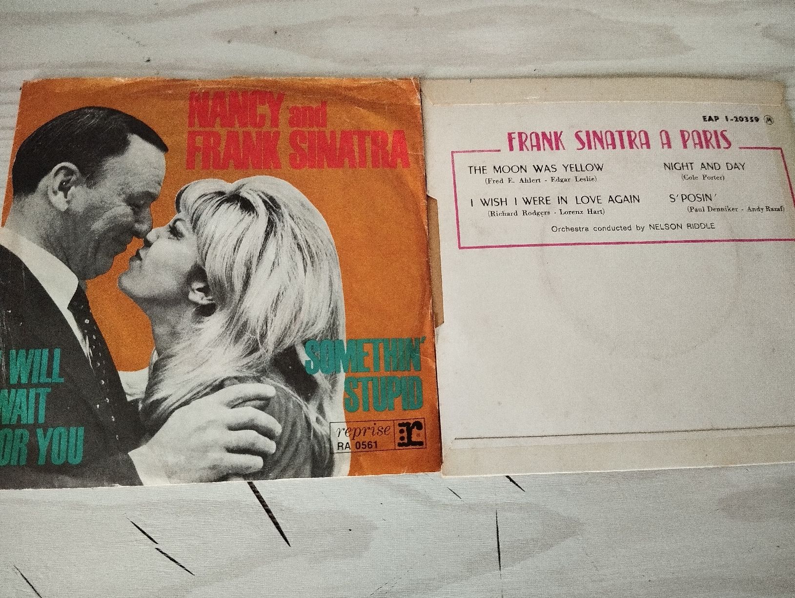 Dischi in vinile: 2 vinyles 45 tours de Frank Sinatra – Usato da Neuchâtel venduto da rod_b9kq 1