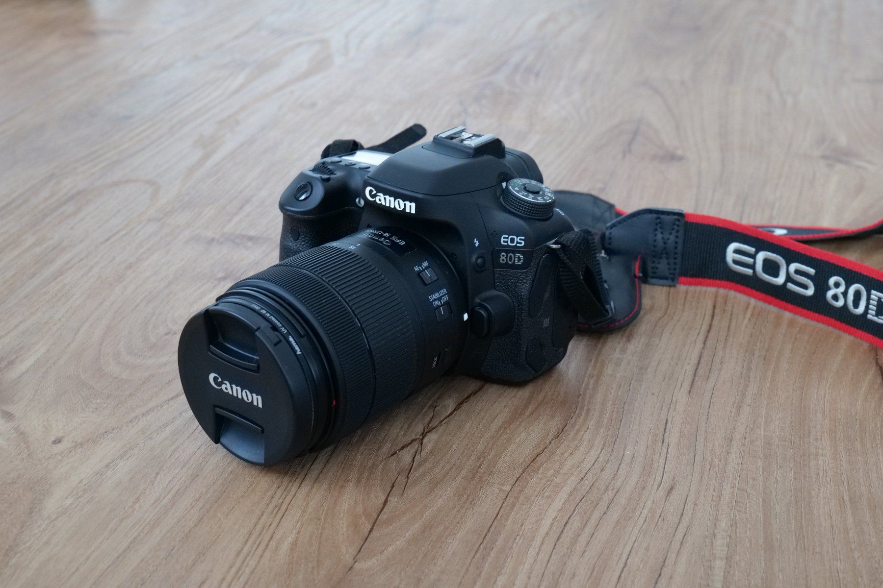 Canon Fotocamera: Canon EOS 80D mit Zubehör und top Objektiv – Usato da Unterkulm venduto da nmz 1