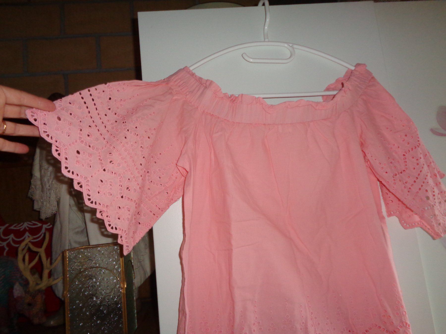 H&M Camicette: *** Carmenbluse *** / mit Lochspitze / H&M ab 1.00 – Nuovo (secondo la descrizione) da Othmarsingen venduto da Leuchtturmlady 1