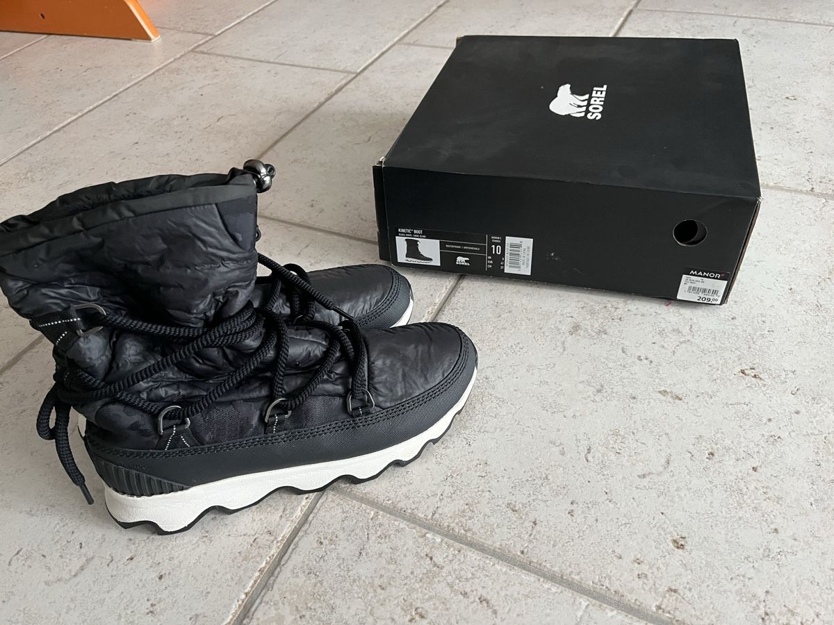 Sorel Scarpe da donna: Zweimal getragene Sorel Waterproof Stiefel – Nuovo (secondo la descrizione) da Wettingen venduto da epe_9vbf