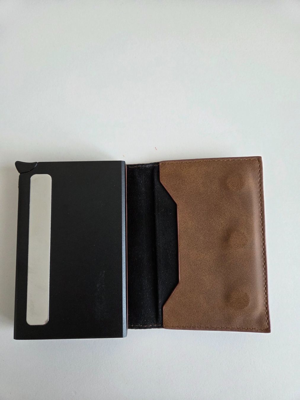 Brieftaschen: Smart Wallet braun | ESSENTIALBAG – Gebraucht aus Erlen von cera72 1
