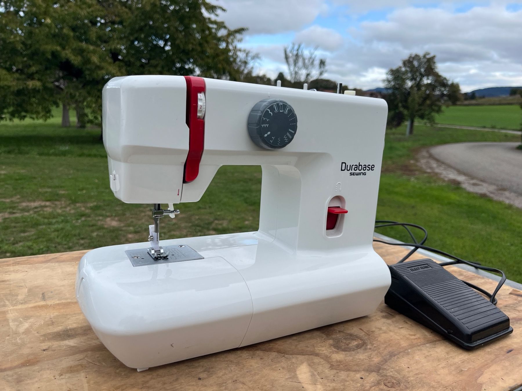 Durabase Nähmaschinen: Nähmaschine  Durabase  Sewing – Gebraucht aus Allmendingen b. BE von juair 1