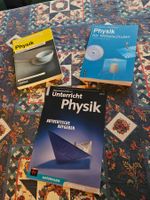 2 Physik-Bücher und 1 Physik-Heft