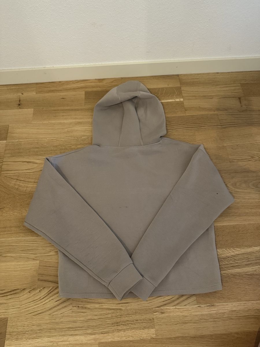 Guess Maglioni & Felpe: Guess Damen Sweatshirt – Usato da Bern venduto da akl_sy9s 1